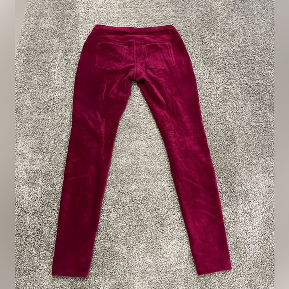 Hue Corduroy Cranberry Leggings - Picture 3 of 7